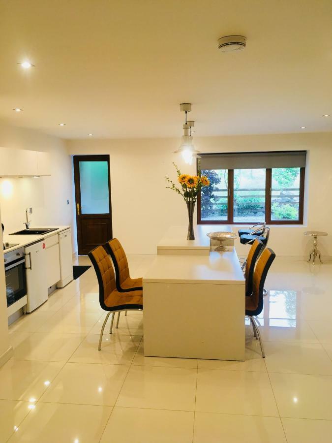 Blossom Lane Apartment Woodford  Dış mekan fotoğraf